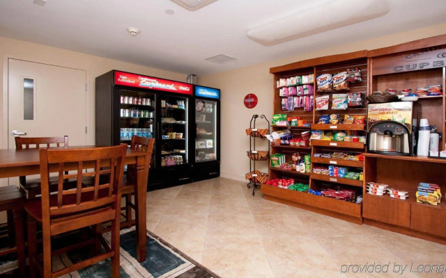 Candlewood Suites Athens by IHG