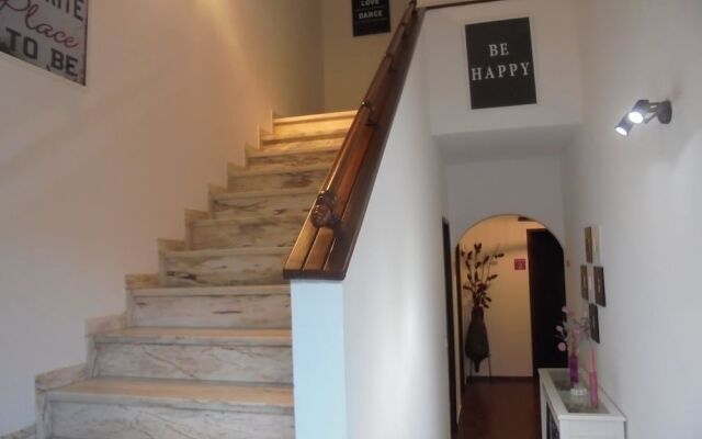 Lagos Charming Villas