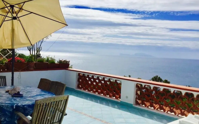 Borgo Mediterraneo Near Chiaia