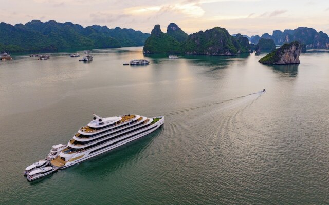 Sea Stars Cruise Ha Long Bay