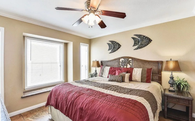 Seascape 1211 - 2 Br Condo