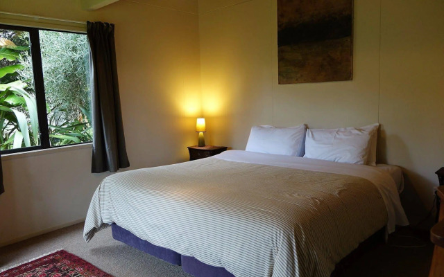 Wharepuke Subtropical Accommodation