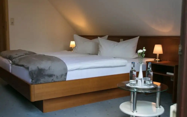 Haus am Wasserfall