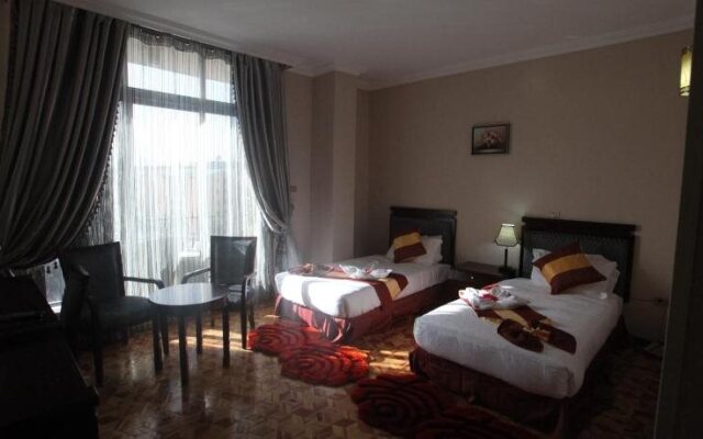 Tirar International Hotel