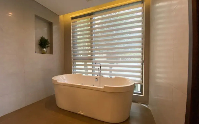 Luxury Beachfront Villa W Private Pool Beach Num1