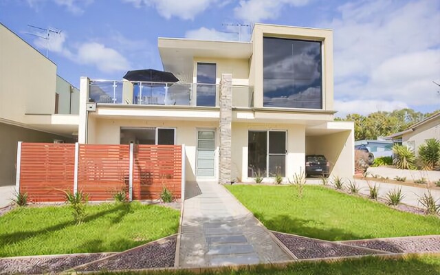 Anglesea River Apartments