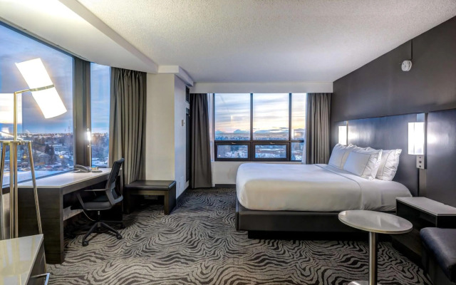 DoubleTree by Hilton Calgary North