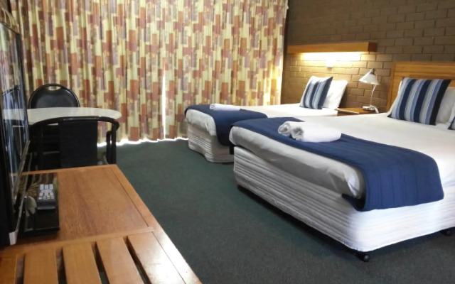 Barooga Country Inn Motel