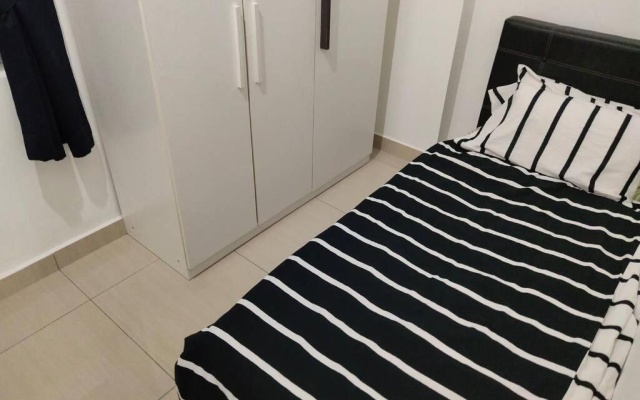MIDORI M Austin /3 bedrooms/ 7 pax/ Cozy/ Poolview – Guest Rooms – Johor Bahru