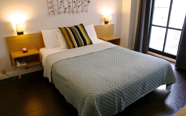 Touchstone Hotel - City Center