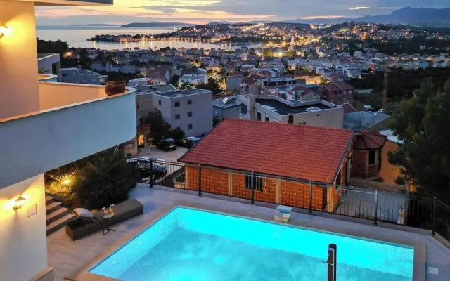 luxury Villa