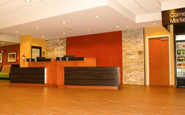 Fairfield Inn & Suites by Marriott Toronto Mississauga
