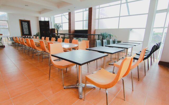 Madina Inn Hotel