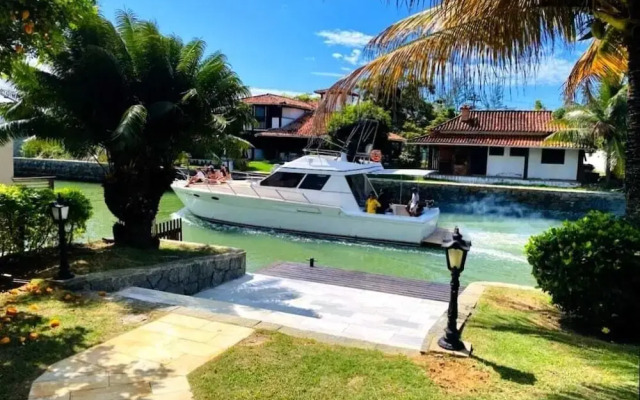 Villa Amarela