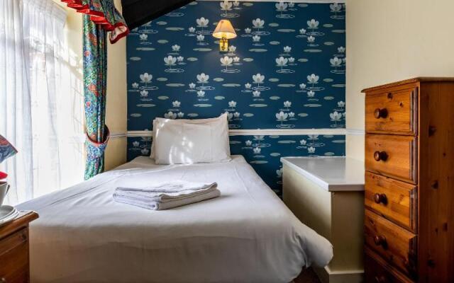 The George Hotel, Amesbury, Wiltshire