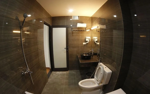 Bao Ngoc Diamond Hotel