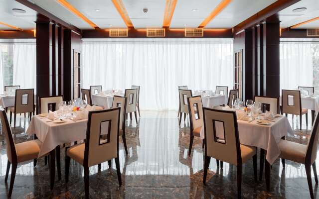 Best Western Plus Pearl Addis