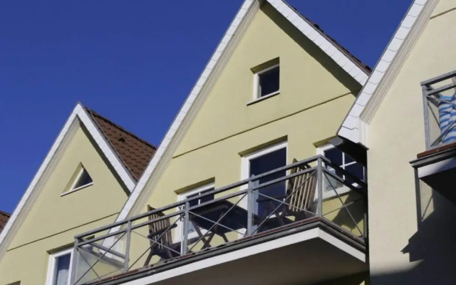 On the old River Modern Retreat