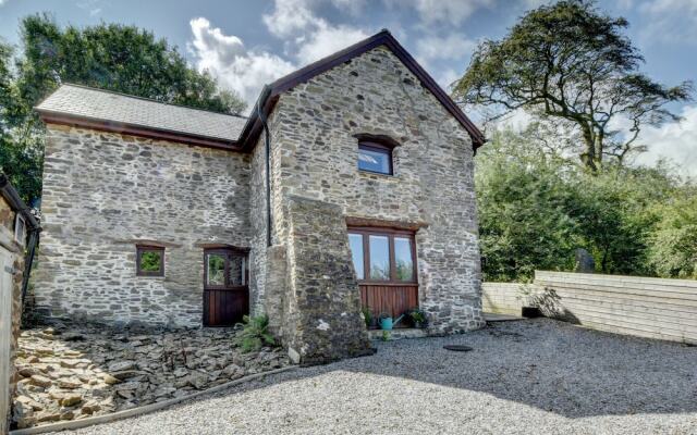 Rustic Holiday Home in Lynton with Garden near Malmsmead