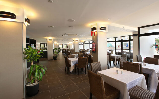 Nordotel Hotel Revoli