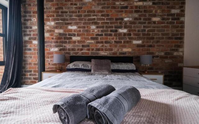 The Eden Warehouse - Green Apartment, sleeps 5