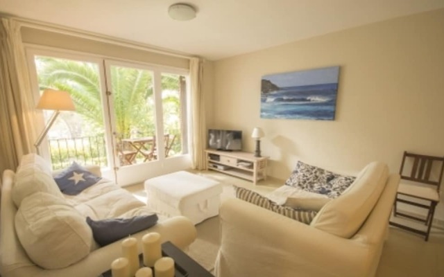 Apartment - 2 Bedrooms with Pool - 104677