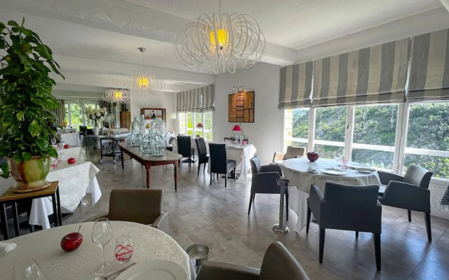 Hôtel les 3 Barbus