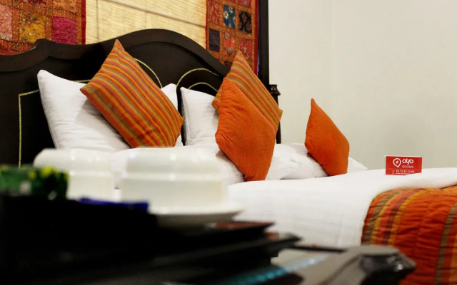 OYO Premium Rajouri Garden Janta Market