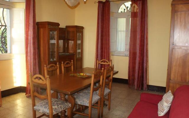 Villa Iris