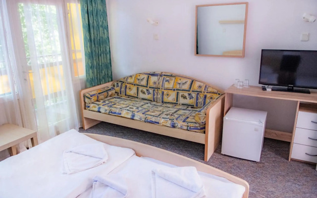 CE Napfény Hotel