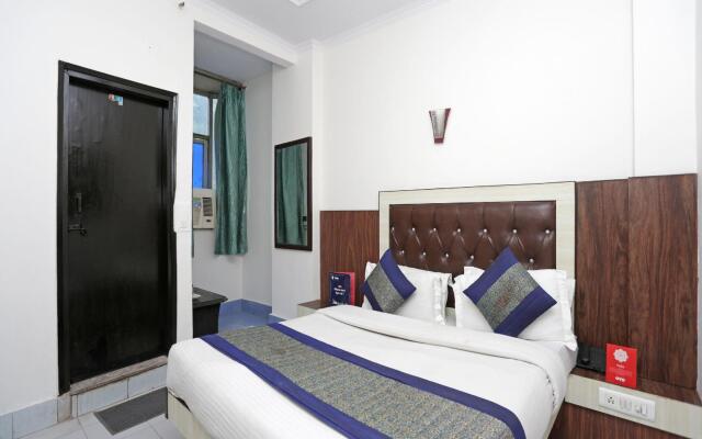 ADB Rooms Hotel Neelam Palace