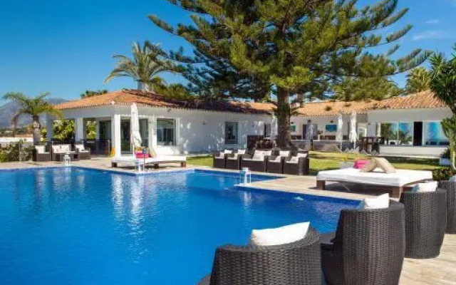 Villa Issabella Marbella, Elviria