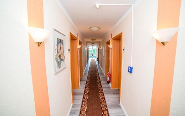 Hotel Opal