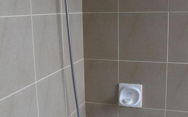 Peaceful Service Suites at Taragon Puteri Bintang