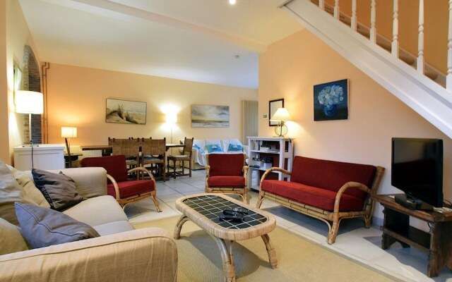 Beautifully Renovated House Centrally Located