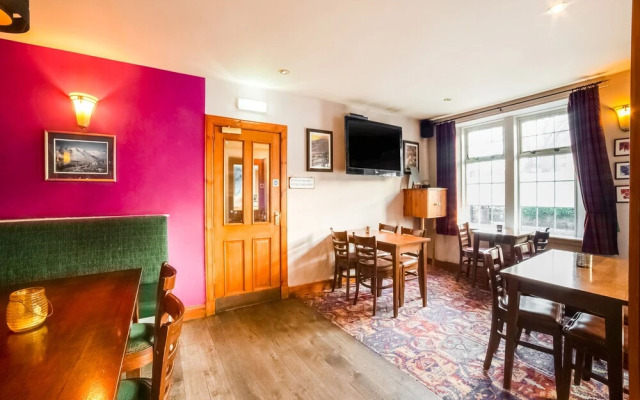 OYO Braeriach Hotel, Highlands Scotland
