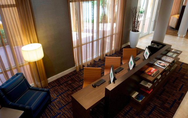 Courtyard by Marriott Miami Dadeland