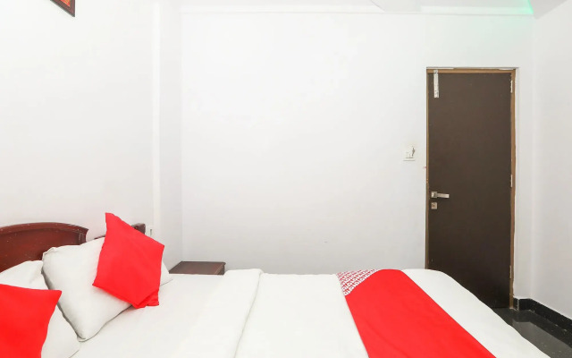 OYO 15802 Sri Durga Hotel Hill View