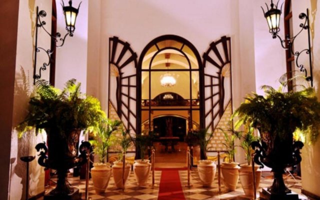 Golden Palms Hotel And Spa