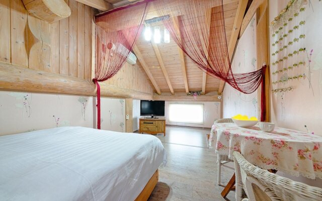 Ganghwa Izba Pension