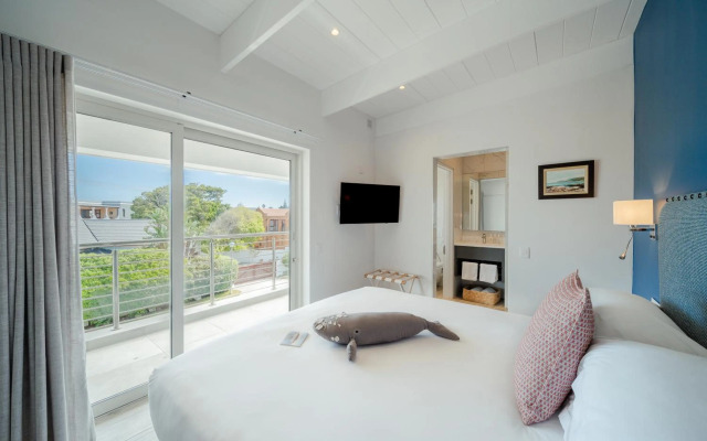 One Marine Drive Boutique Hotel
