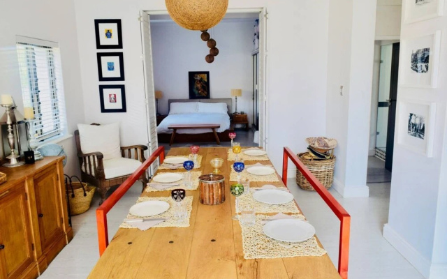 Charming 2 Bedroom Apartment in Bantry Bay