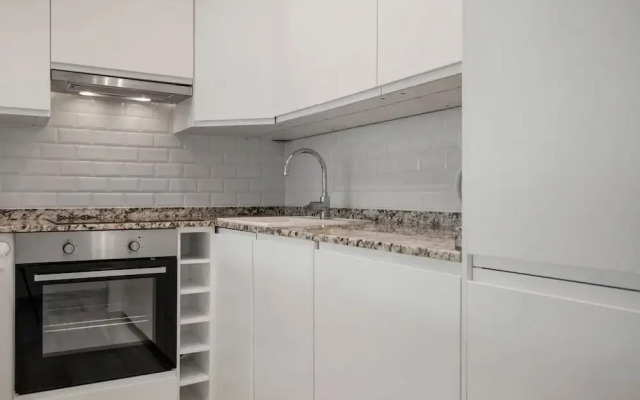 La Alcazaba Sleek Apartment in Marbella - Ref M48