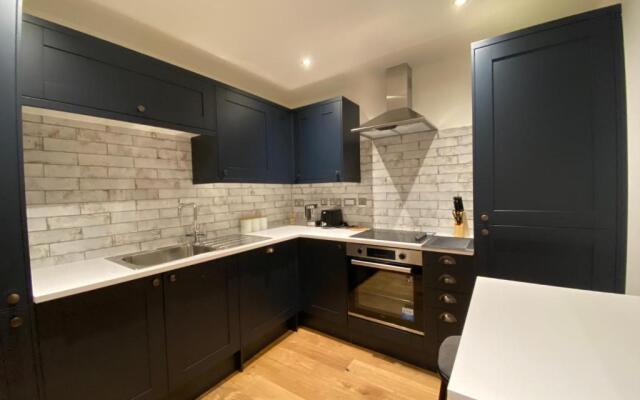 Hounds Gate Luxury Apartments by 1508 Stays