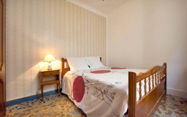 Apartment with 2 Bedrooms in Avignon, with Wifi - 40 Km From the Slopes