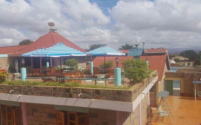 Miryam Village Inn Safari Lodge
