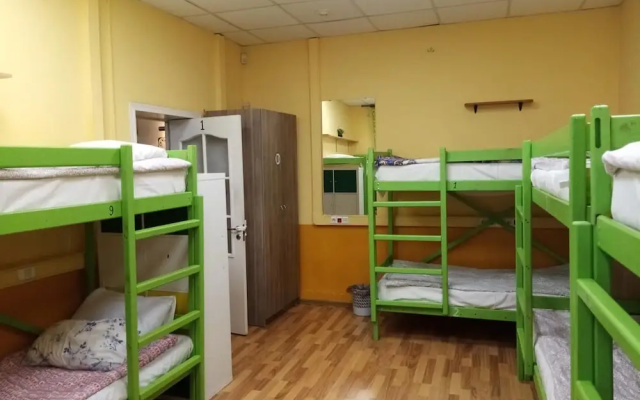 Dekabristov U Isaakiya Apartments