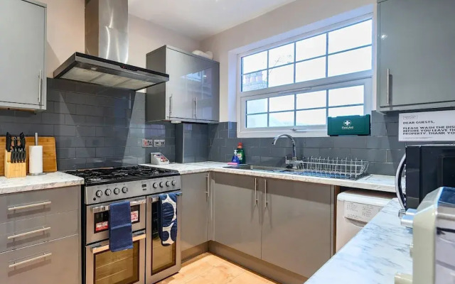 Everest Lodge Serviced Apartment