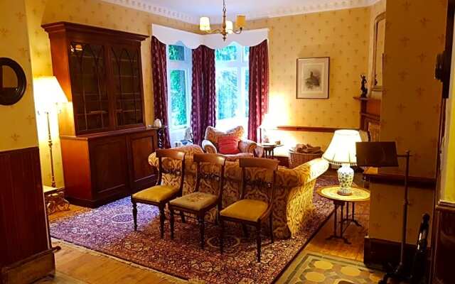 Cambus O May Hotel
