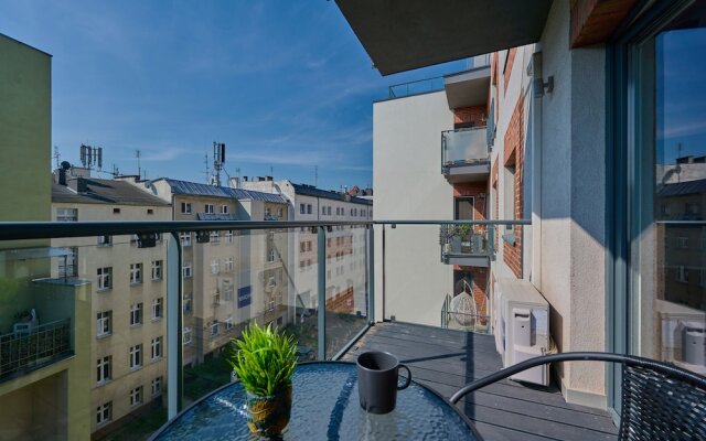 Nowa Papiernia Apartments by Renters